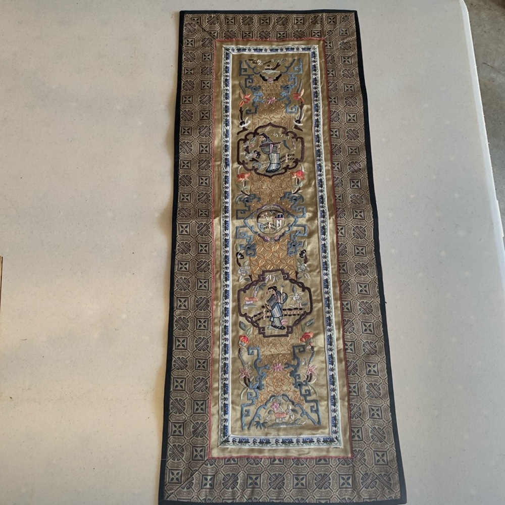Silk embroidered picture panel - 2ftx9.5”